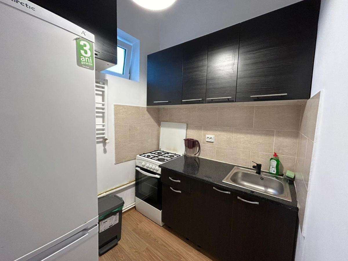 Elegant City Center Apartment Bucharest Exterior photo
